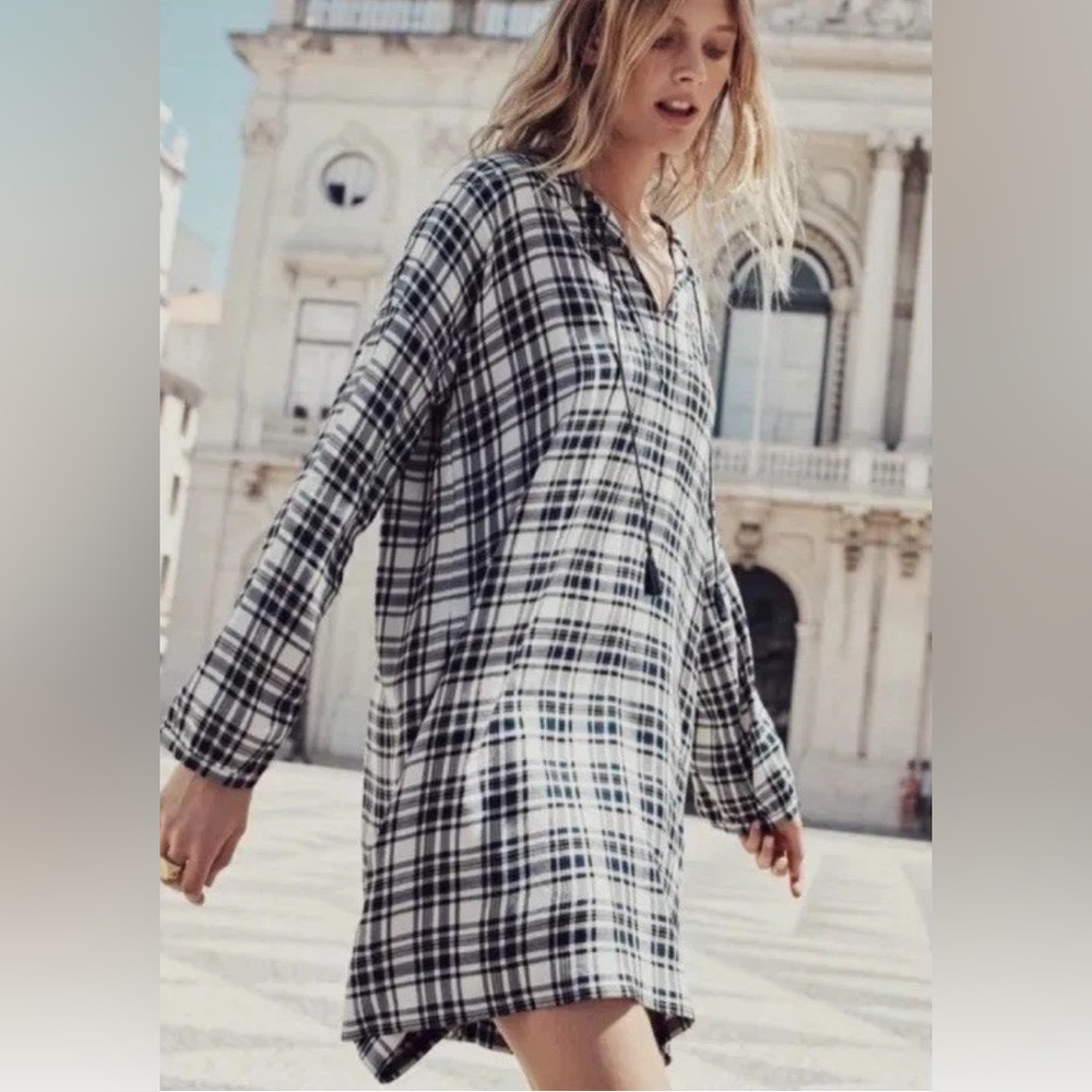 Madewell Plaid Artiste Tunic
Dress Size Medium M
Tassels Pockets Shift Dress